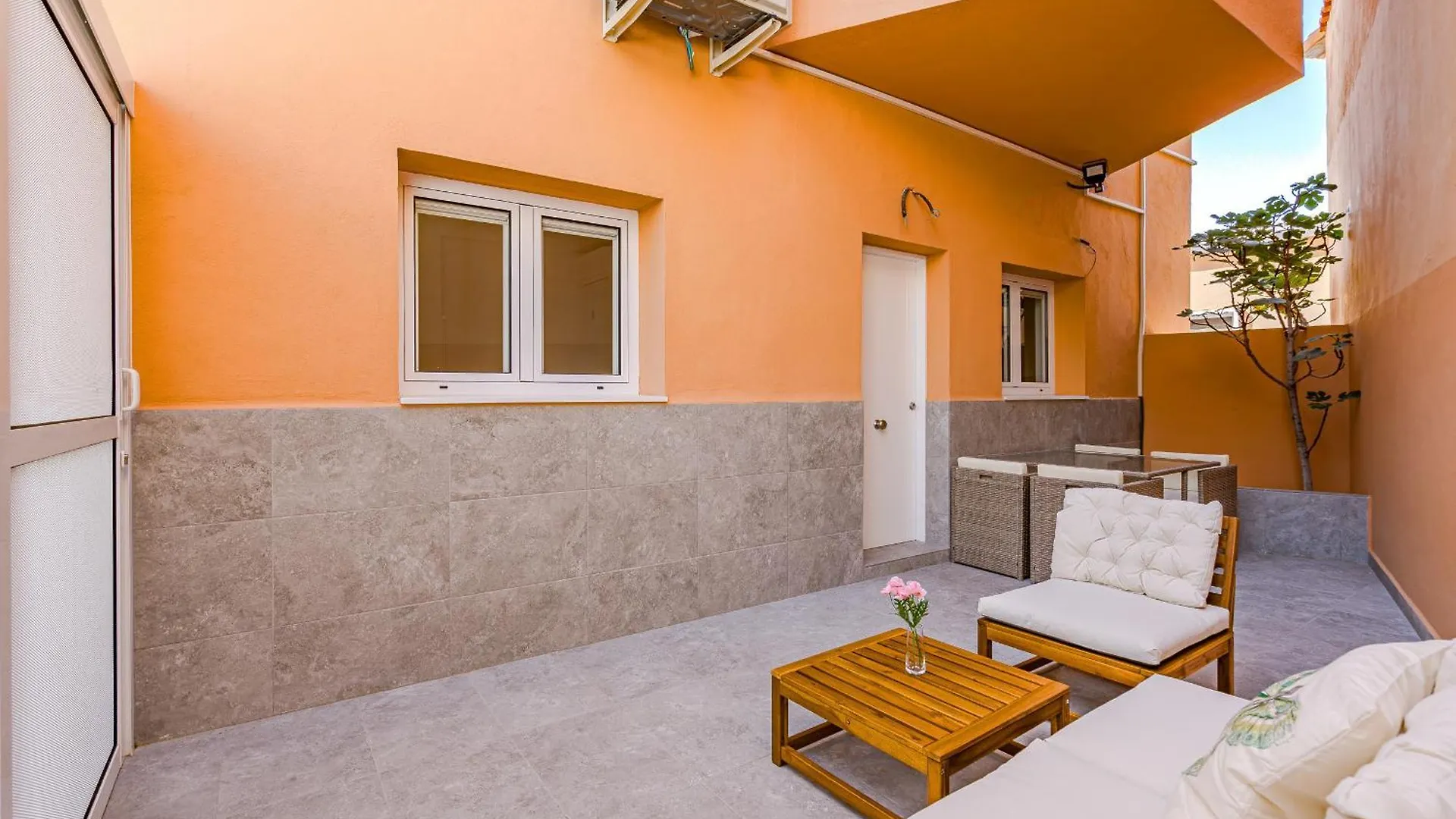 Апартаменты Ocean View San Eugenio Адехе