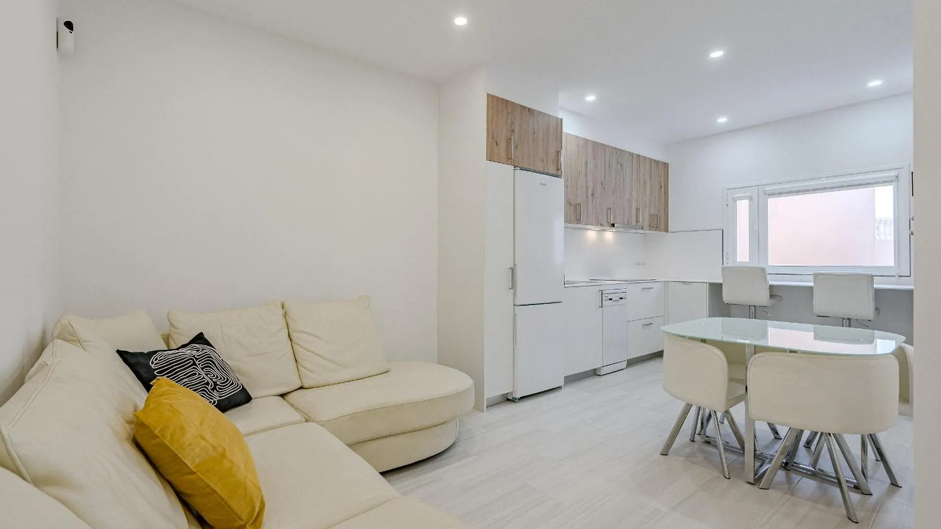 Апартаменты Ocean View San Eugenio Адехе